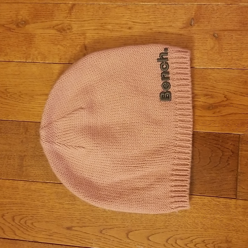 BENCH beanie